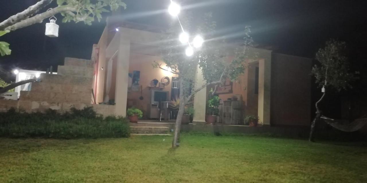 Villetta Dote Casarano Buitenkant foto