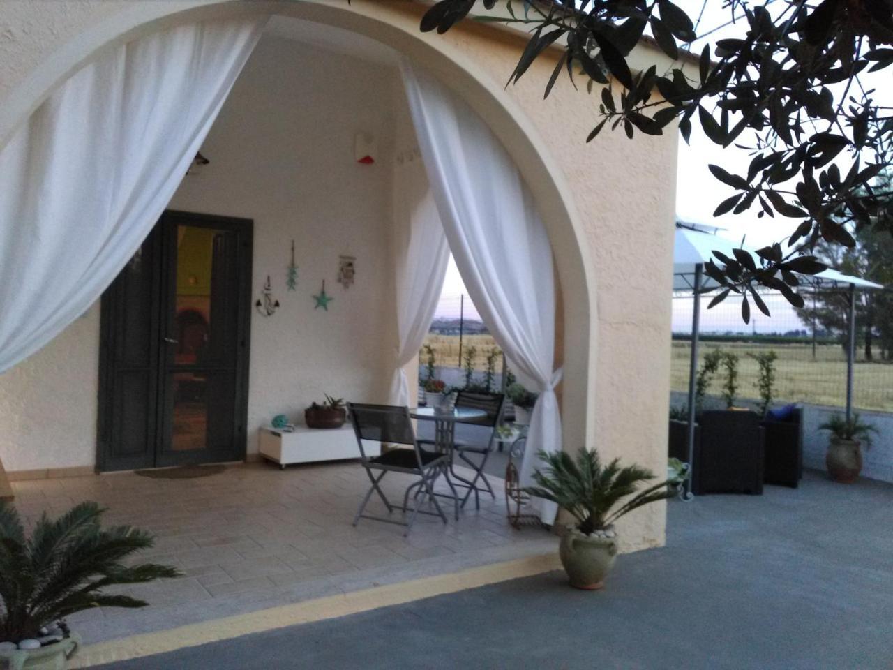 Villetta Dote Casarano Buitenkant foto