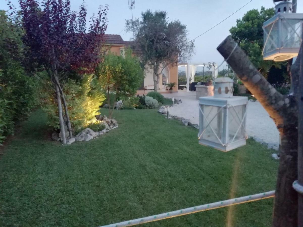 Villetta Dote Casarano Buitenkant foto
