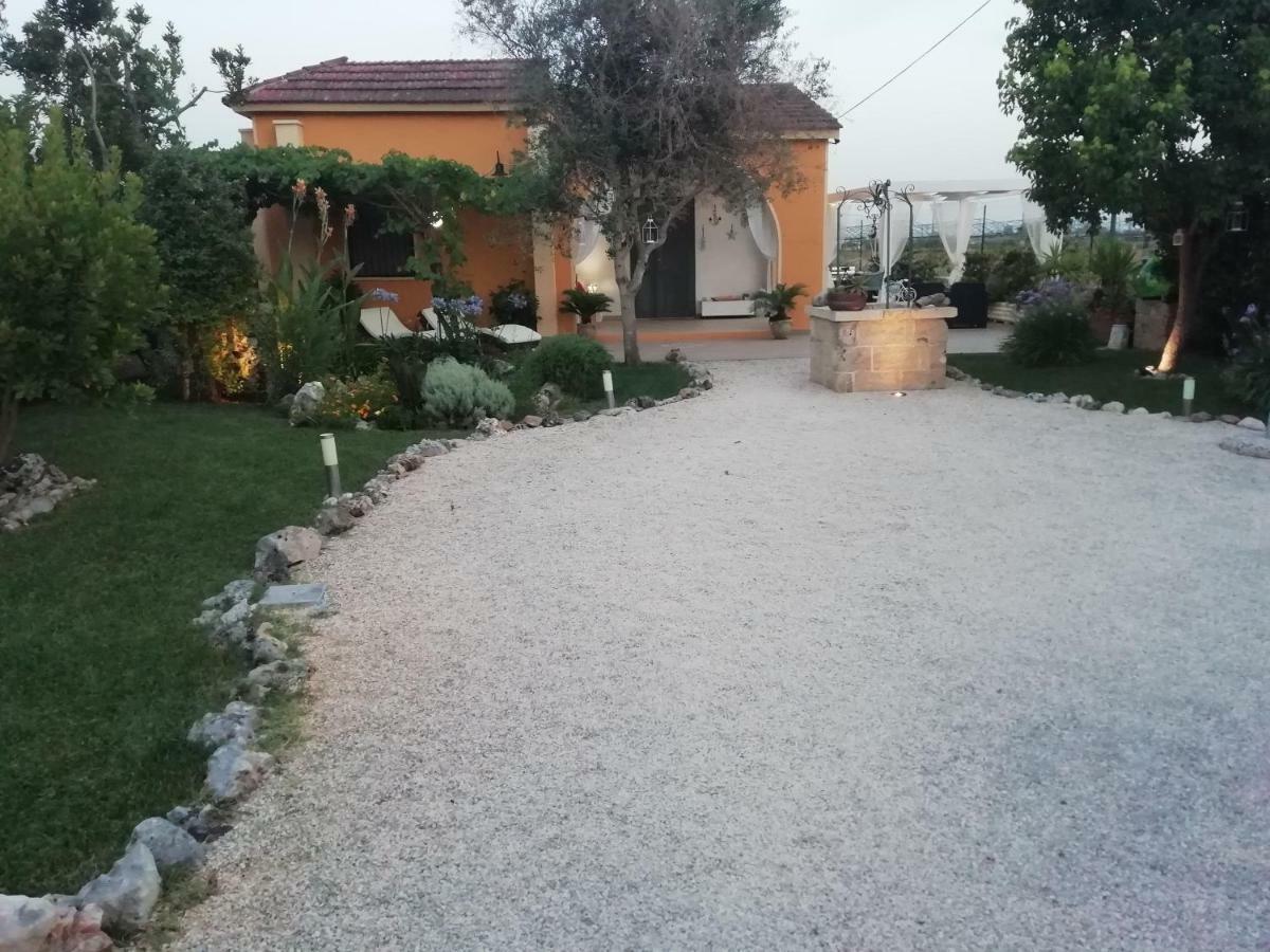 Villetta Dote Casarano Buitenkant foto