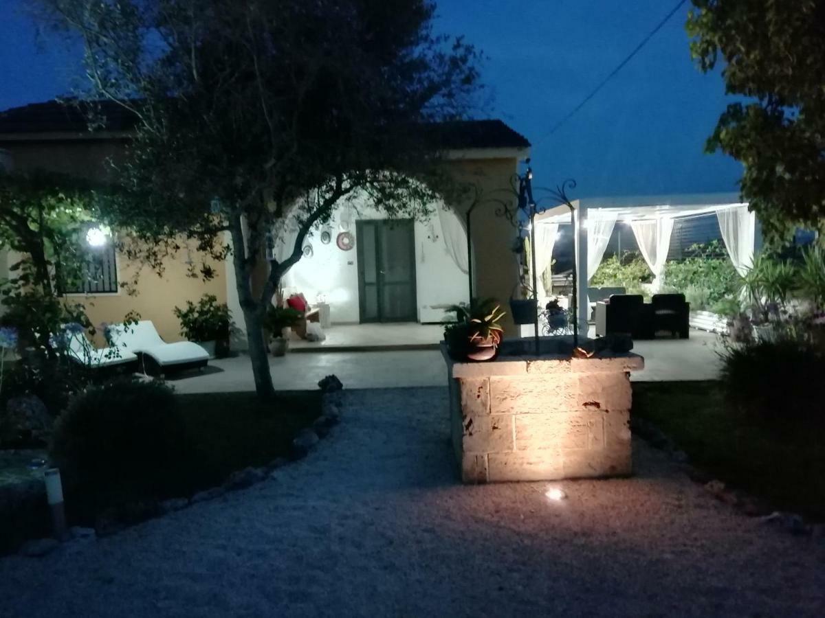 Villetta Dote Casarano Buitenkant foto