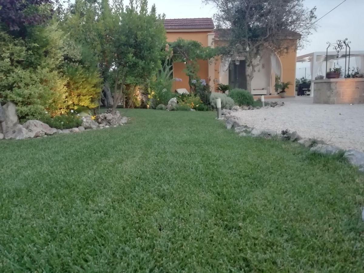 Villetta Dote Casarano Buitenkant foto